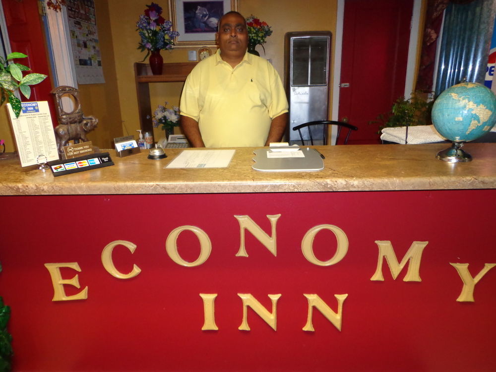 Economy Inn Express Warren Exterior foto